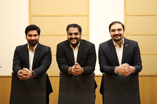 GSK Pakistan Two Man Standing